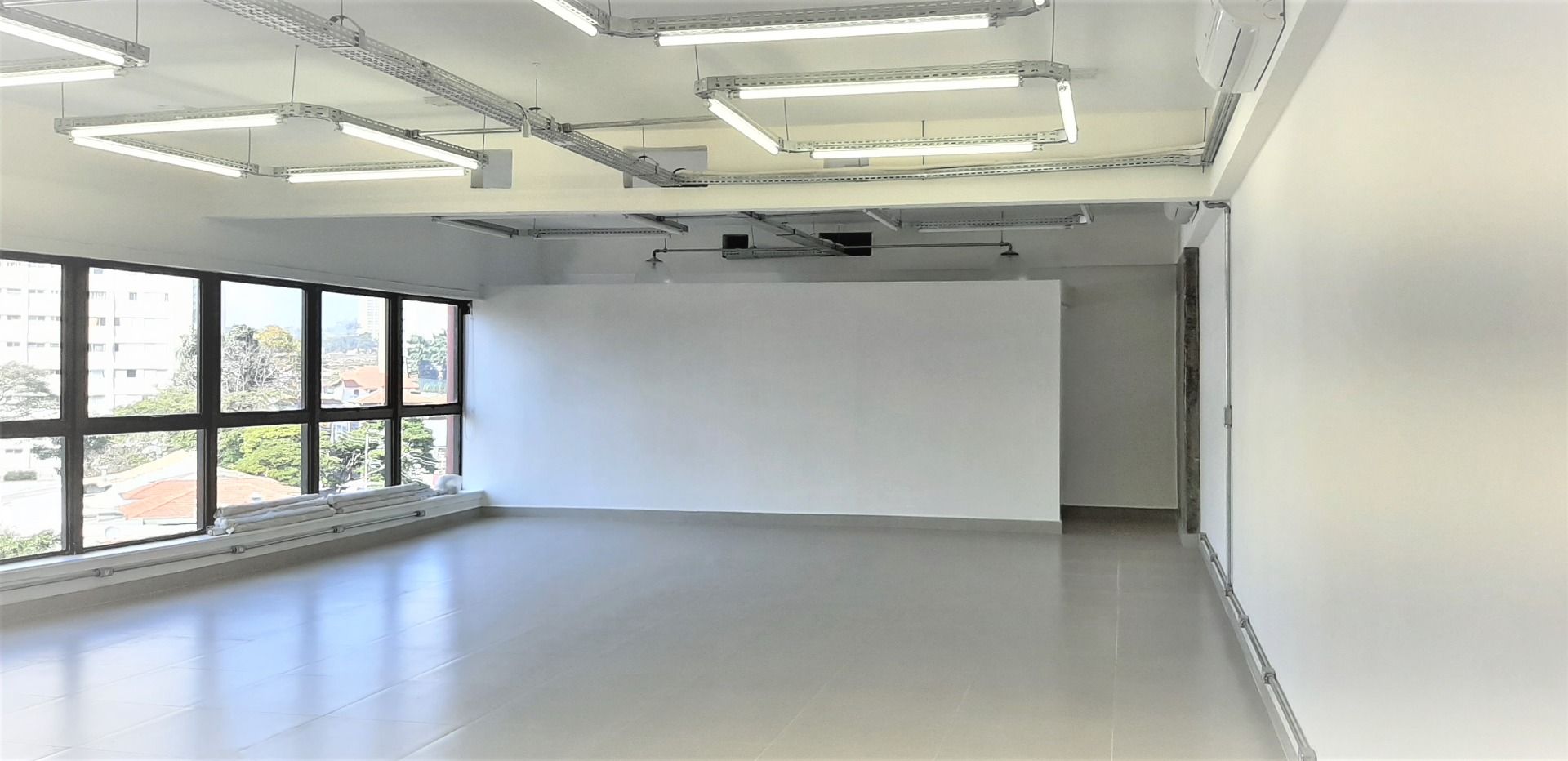 Conjunto Comercial-Sala à venda, 96m² - Foto 1