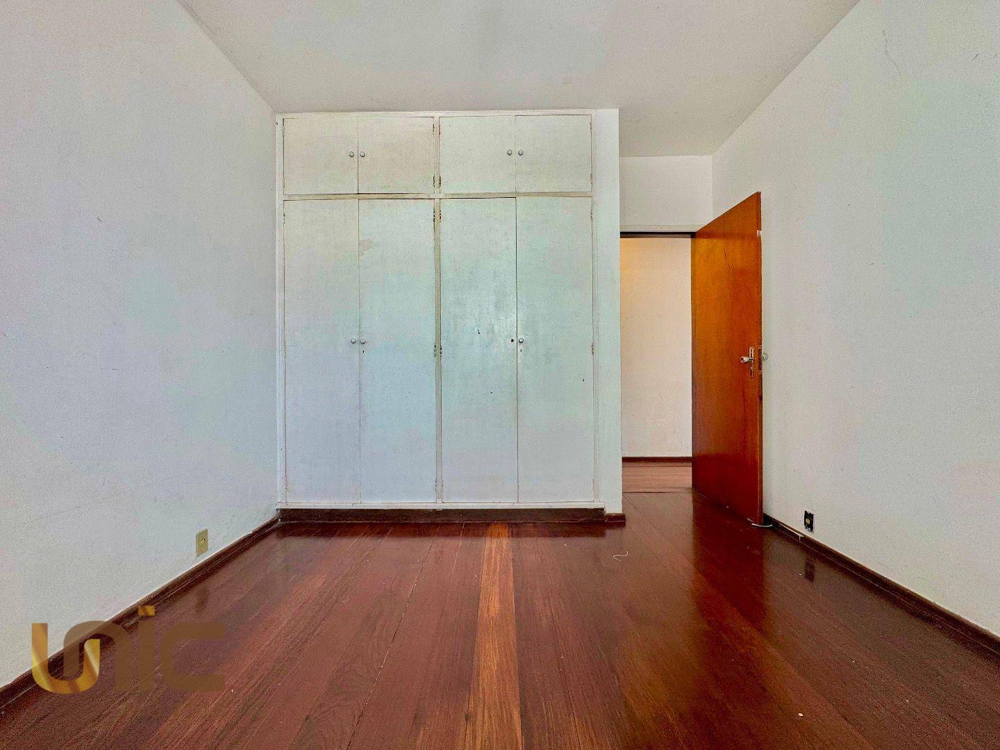 Casa à venda com 3 quartos, 100m² - Foto 14