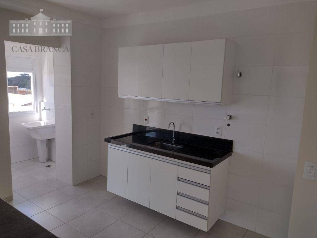 Apartamento para alugar com 2 quartos, 75m² - Foto 8