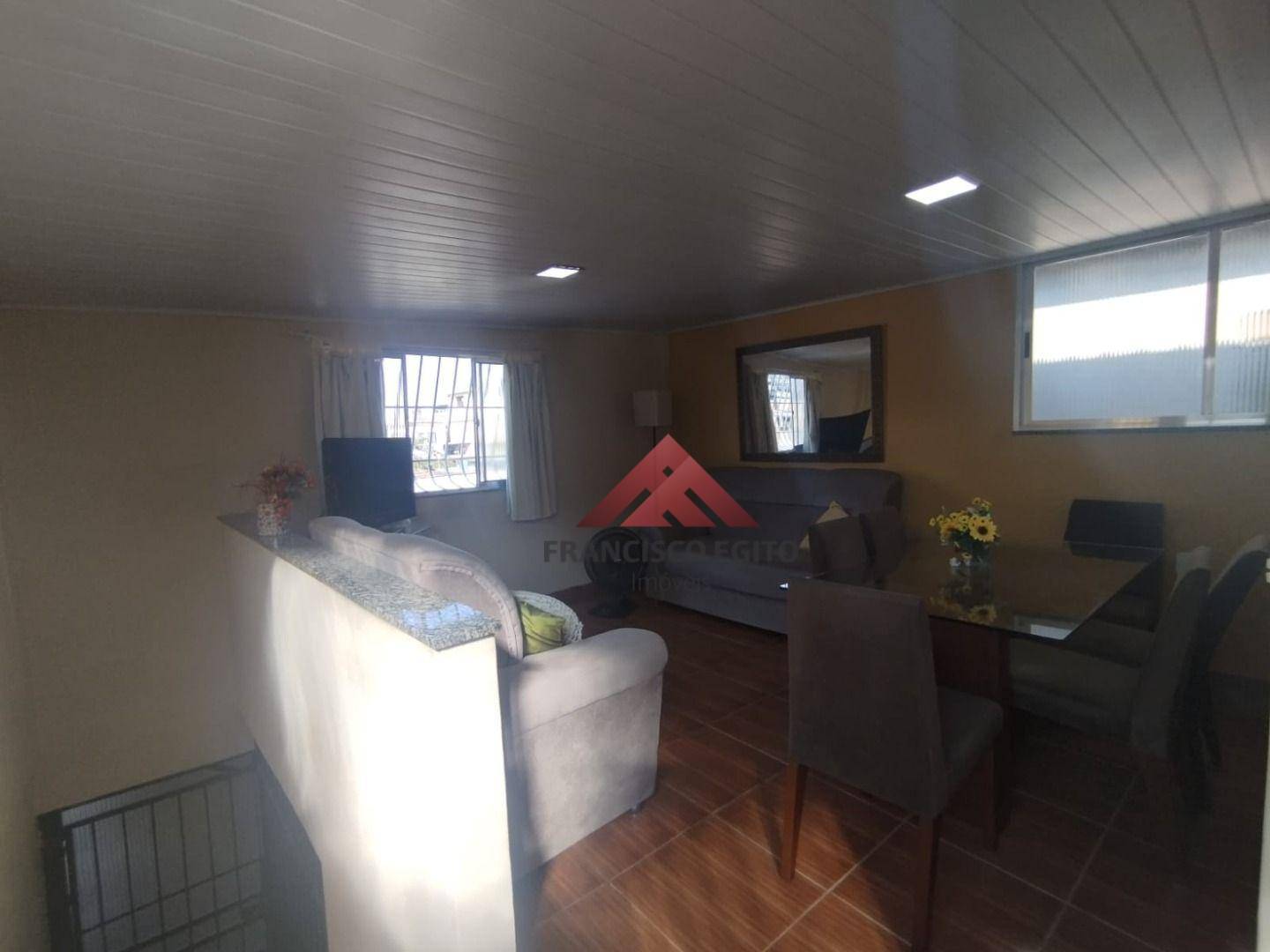 Casa à venda com 4 quartos, 76m² - Foto 5