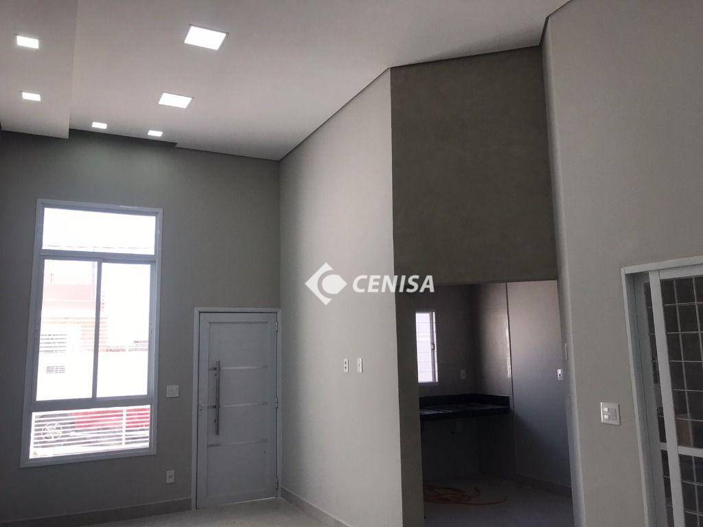 Casa à venda com 3 quartos, 120m² - Foto 3