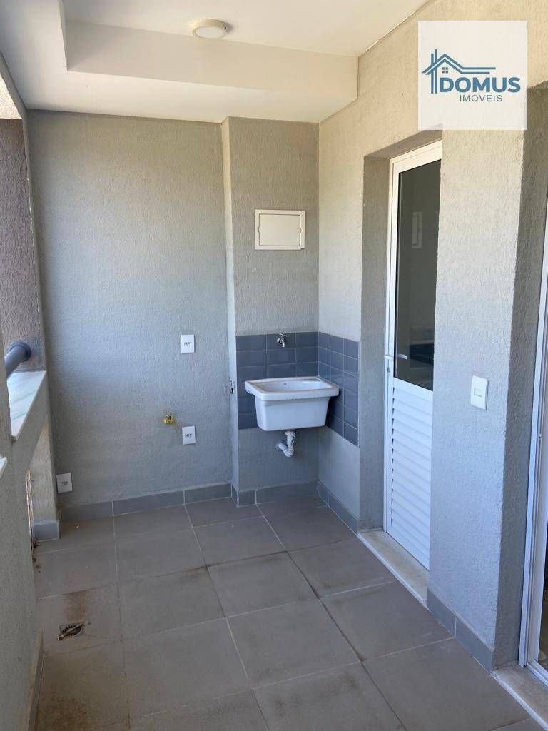 Apartamento à venda com 3 quartos, 70m² - Foto 3