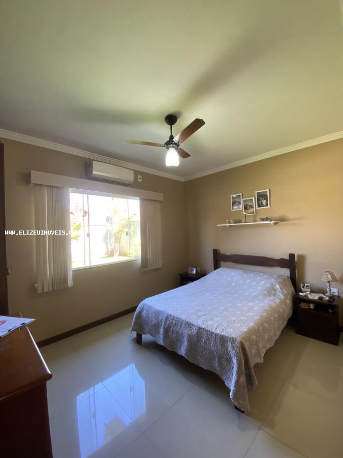 Casa à venda com 3 quartos, 360m² - Foto 13