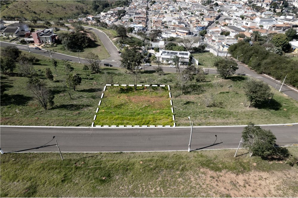 Terreno à venda, 1000m² - Foto 1