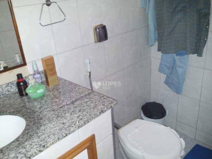 Casa à venda com 3 quartos, 98m² - Foto 14