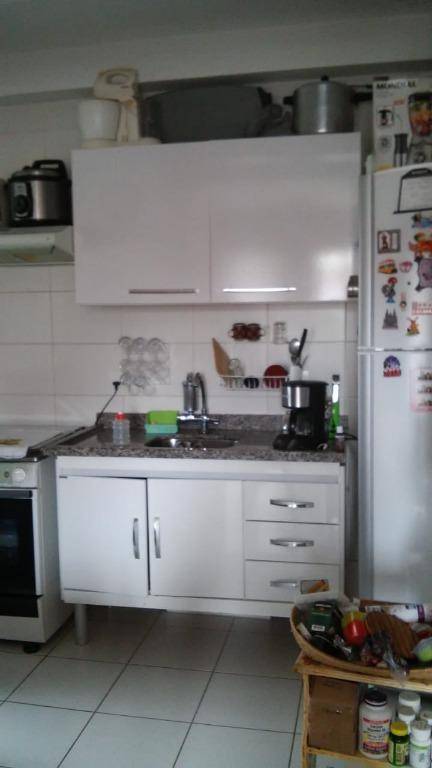 Apartamento à venda com 3 quartos, 64m² - Foto 11