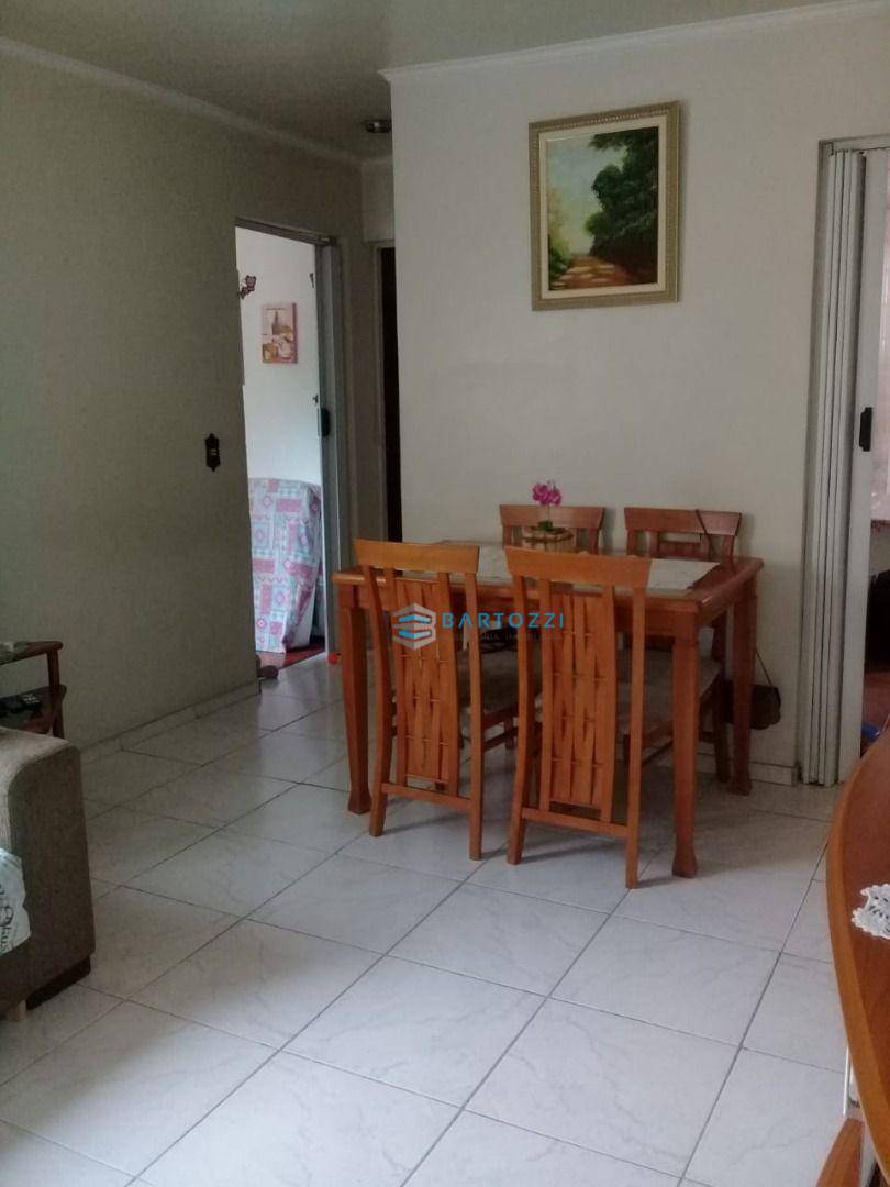 Apartamento à venda com 2 quartos, 56m² - Foto 3