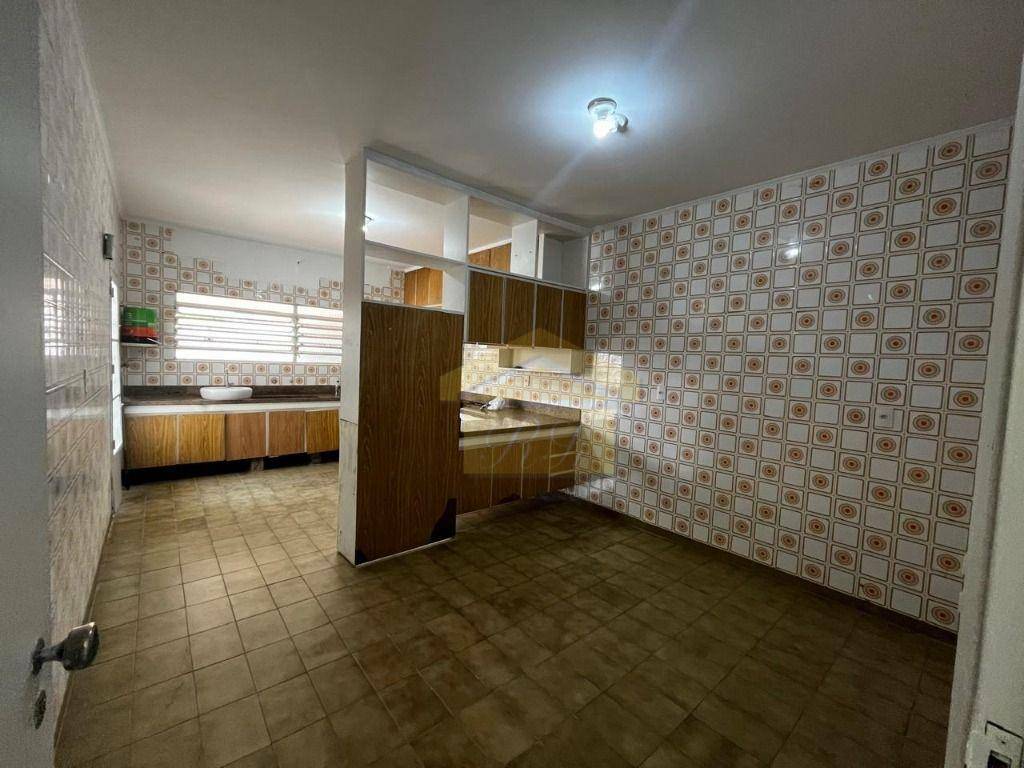 Casa à venda com 3 quartos, 265m² - Foto 5