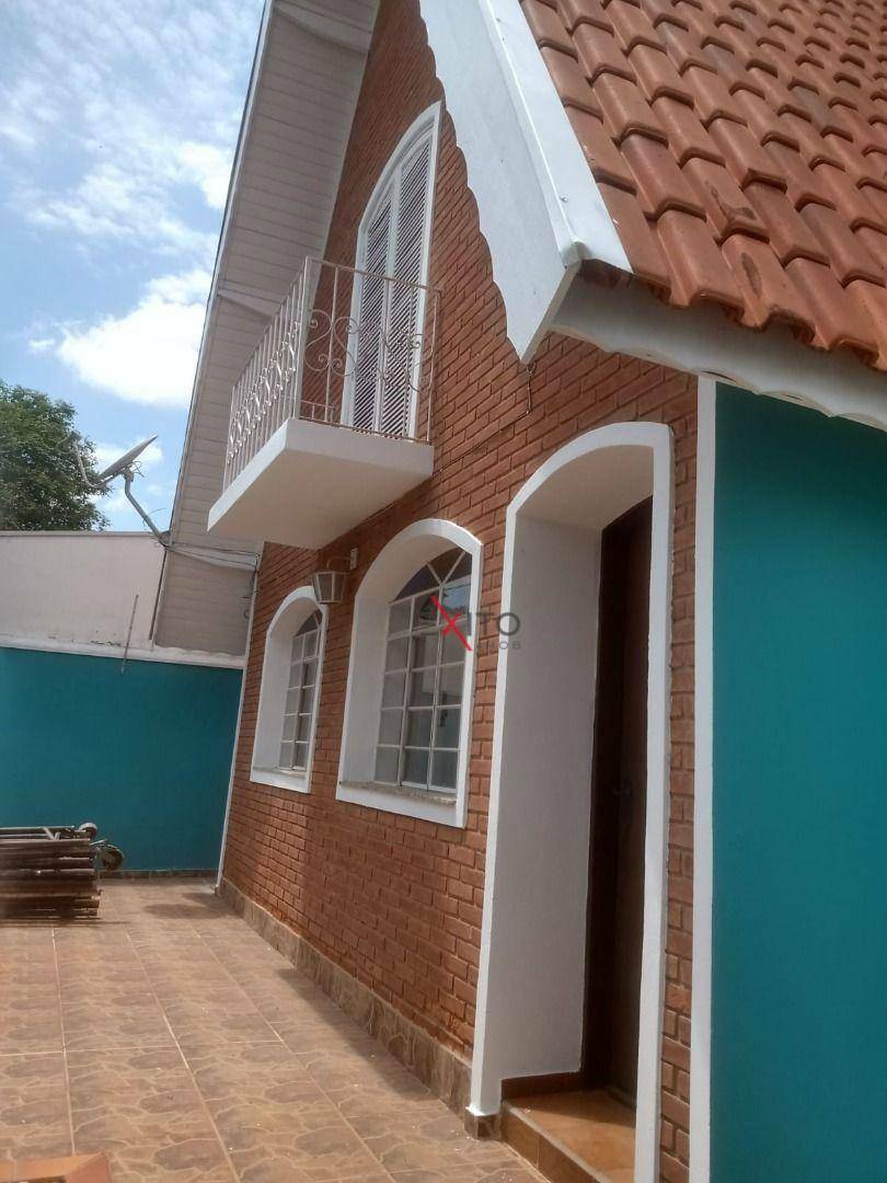 Casa à venda com 2 quartos, 180m² - Foto 2