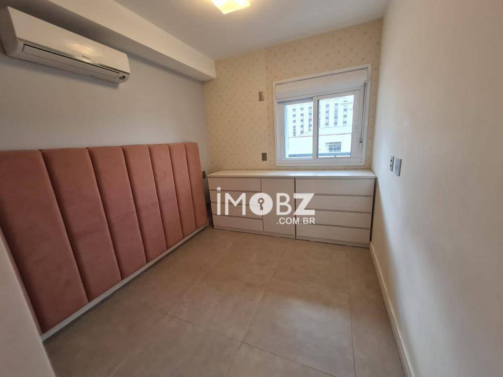 Apartamento à venda com 1 quarto, 42m² - Foto 11