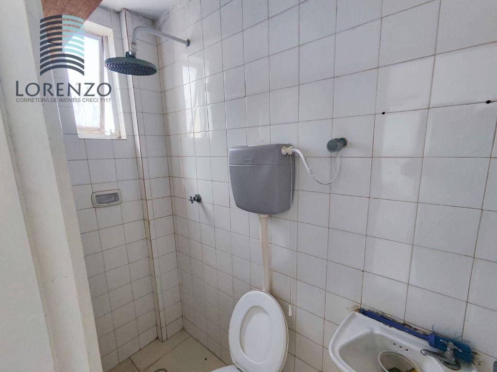 Apartamento à venda com 2 quartos, 70m² - Foto 11