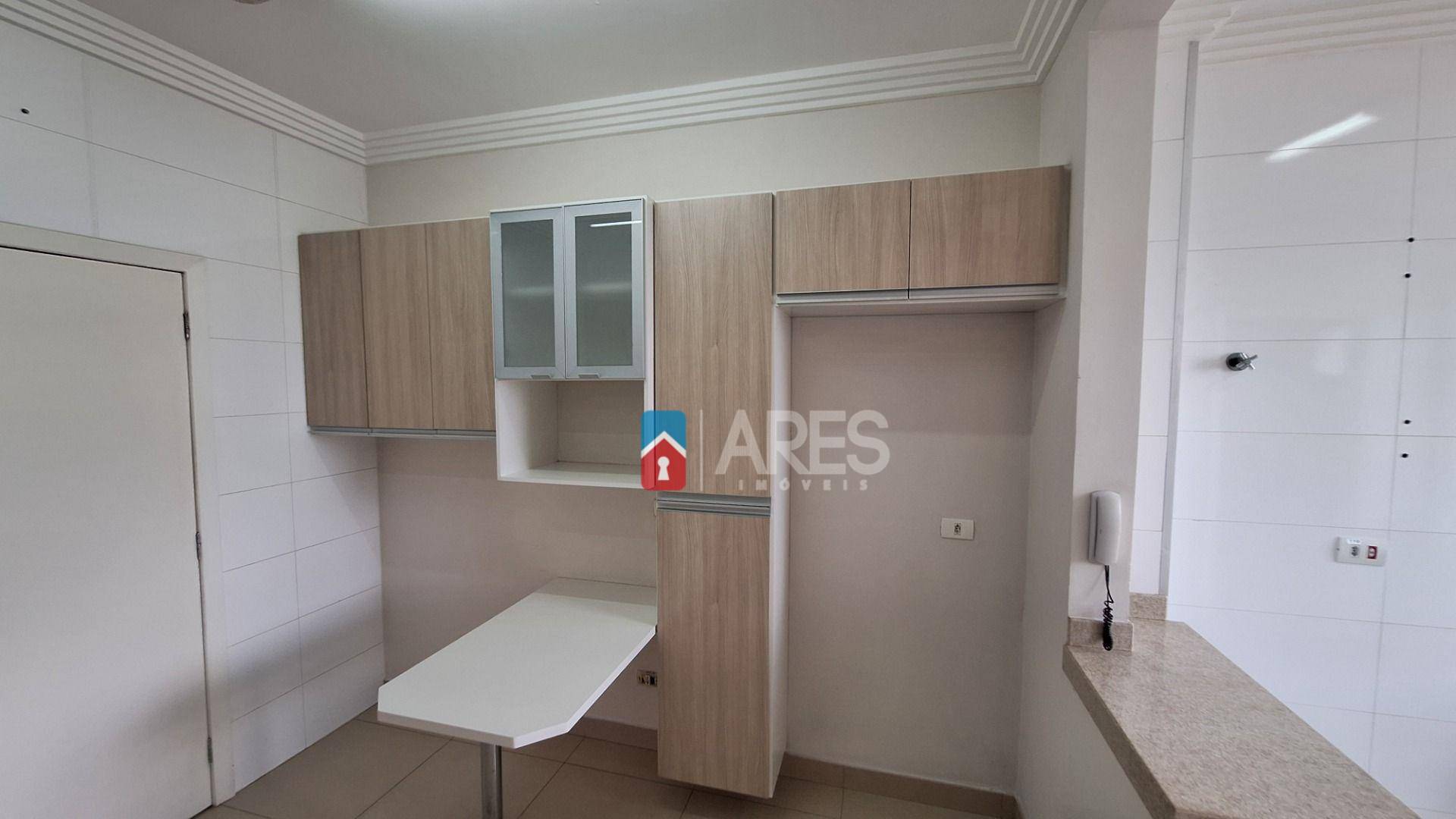 Apartamento para alugar com 3 quartos, 110m² - Foto 4