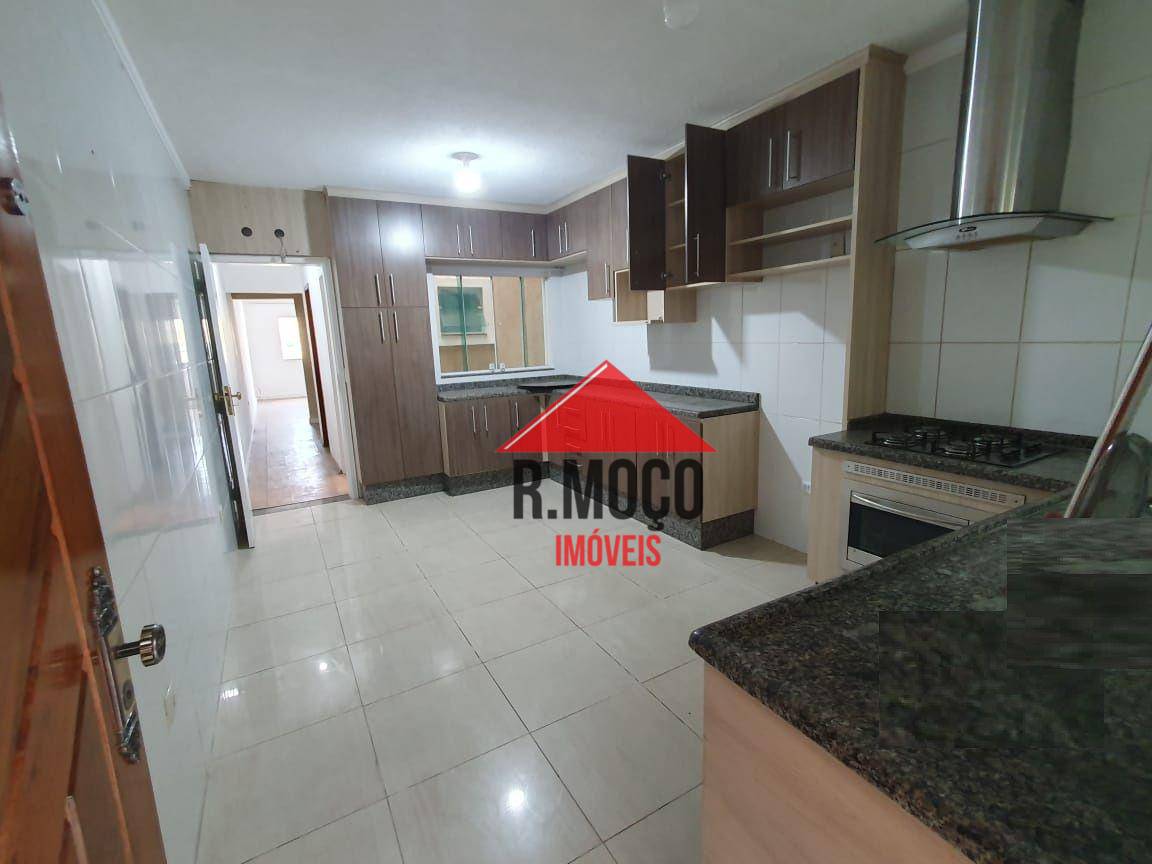 Sobrado à venda com 3 quartos, 142m² - Foto 2