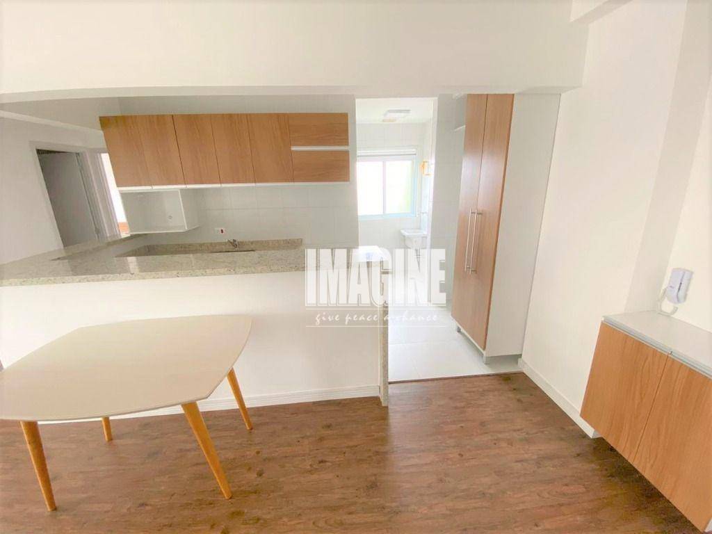 Apartamento à venda com 2 quartos, 56m² - Foto 7