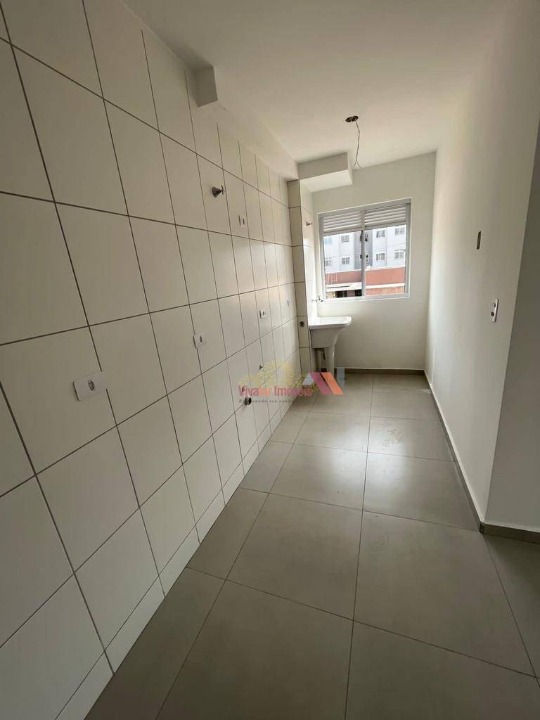 Apartamento à venda com 2 quartos, 42m² - Foto 4