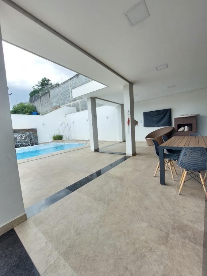 Casa à venda com 3 quartos, 450m² - Foto 3