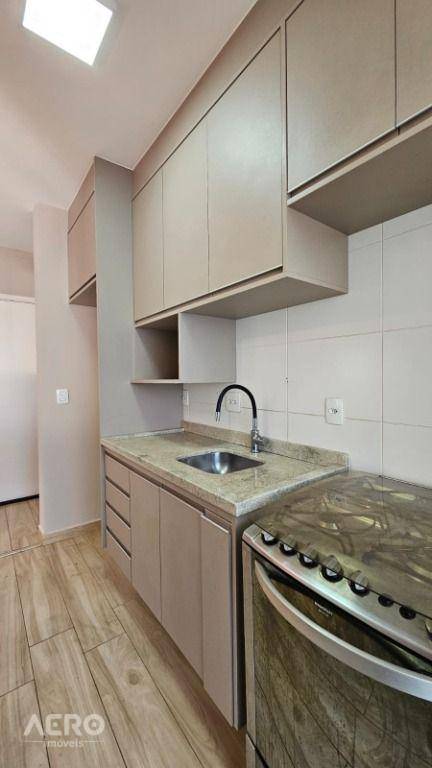 Apartamento à venda com 2 quartos, 65m² - Foto 10