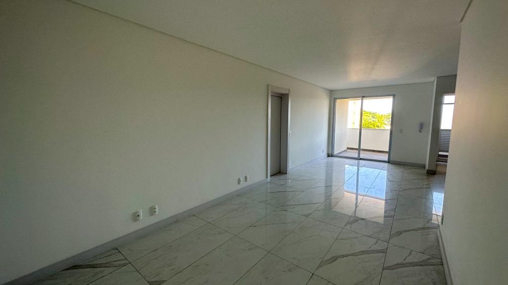 Apartamento à venda com 3 quartos, 120m² - Foto 3