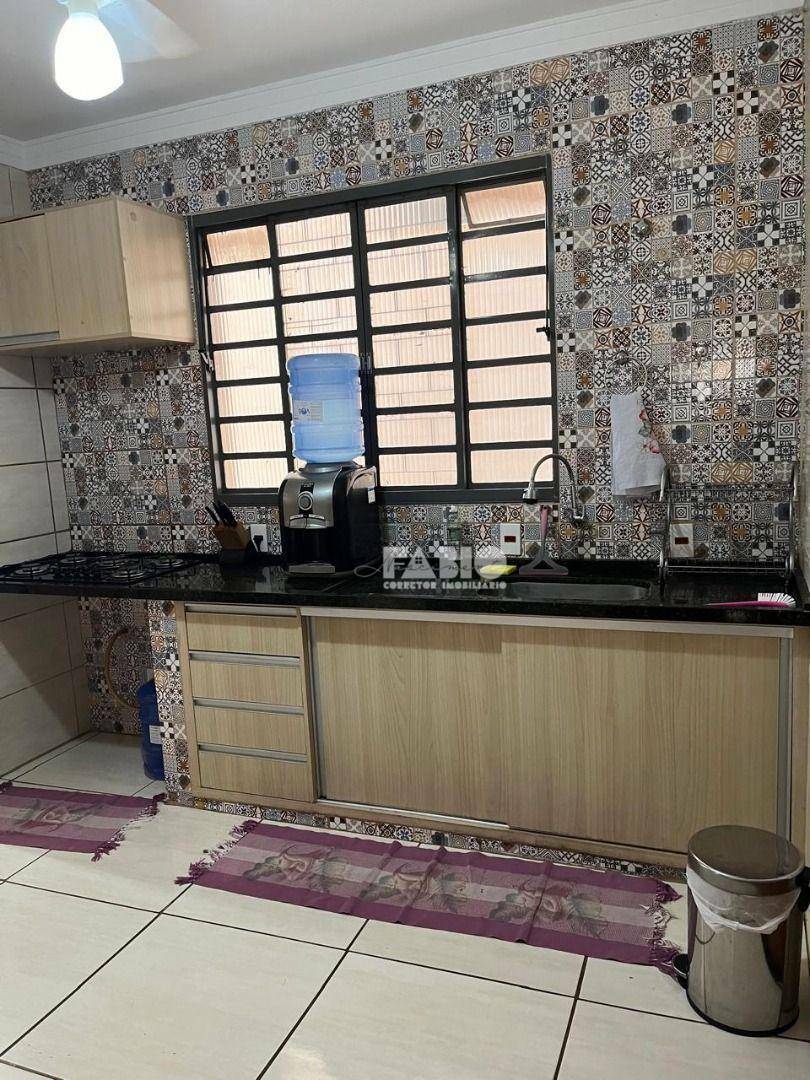 Apartamento à venda com 3 quartos, 105m² - Foto 14