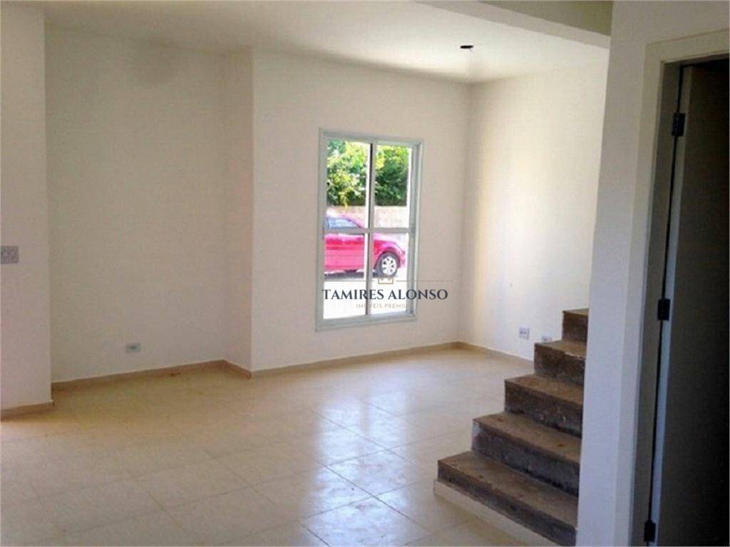 Casa à venda com 3 quartos, 90m² - Foto 2