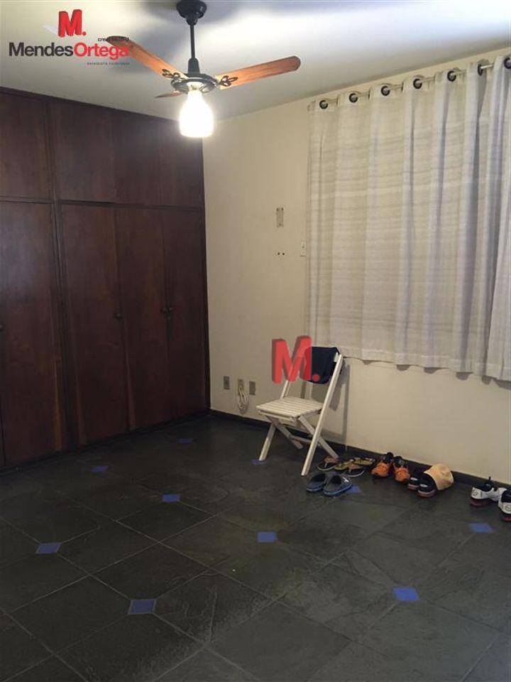 Casa à venda com 3 quartos, 230m² - Foto 16