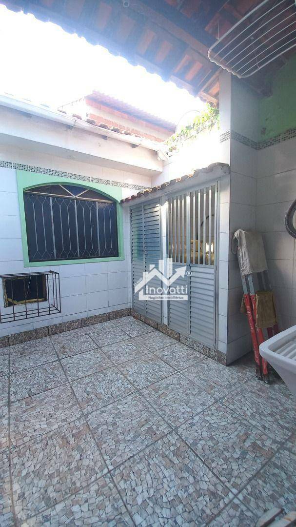 Casa à venda com 3 quartos, 180m² - Foto 9