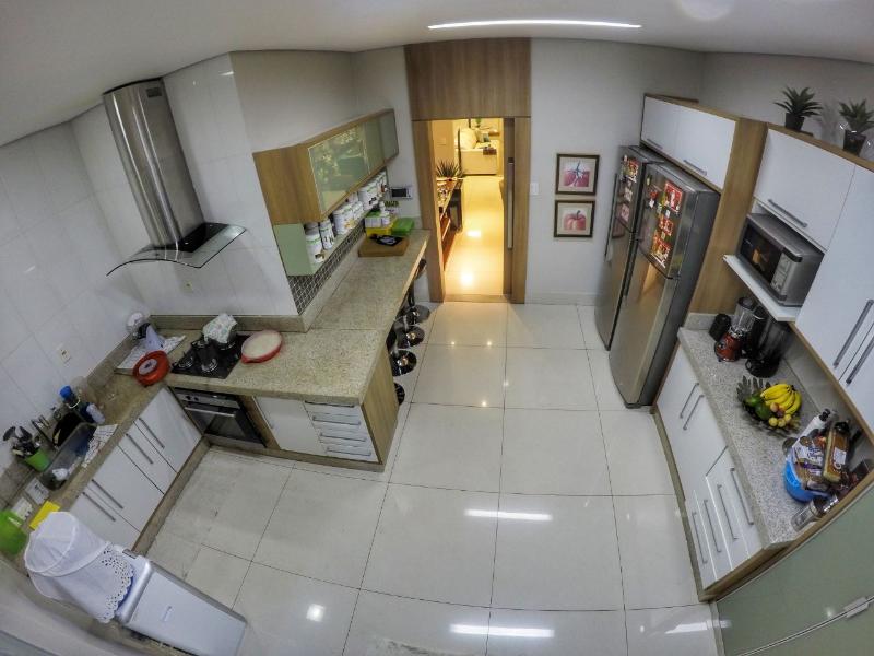 Casa à venda com 4 quartos, 850m² - Foto 5