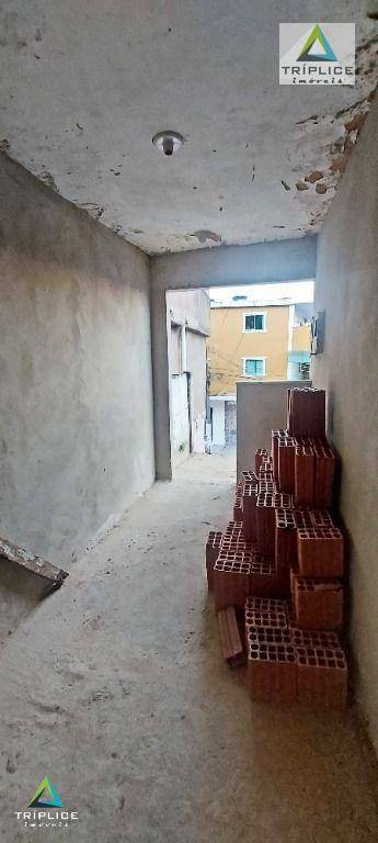 Casa à venda com 3 quartos, 90m² - Foto 23