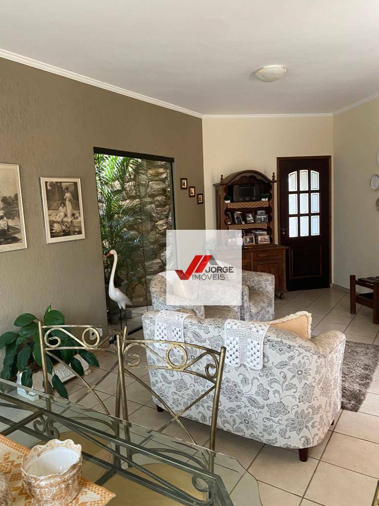 Casa à venda com 3 quartos, 400m² - Foto 5