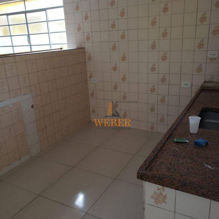 Casa à venda com 3 quartos, 200m² - Foto 22