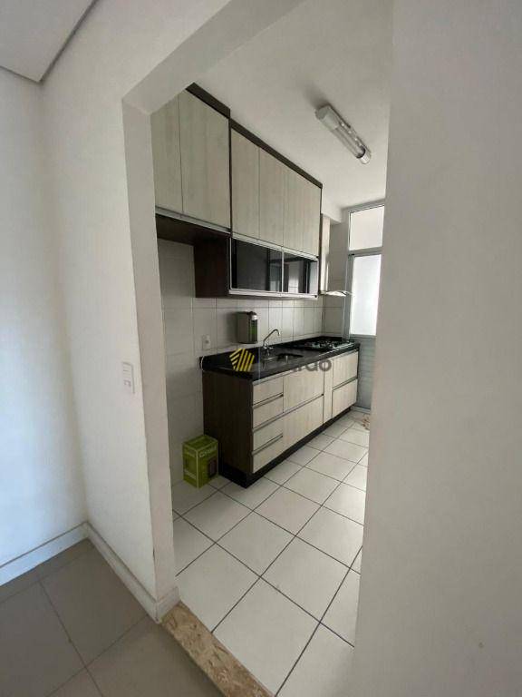 Apartamento à venda com 3 quartos, 80m² - Foto 17