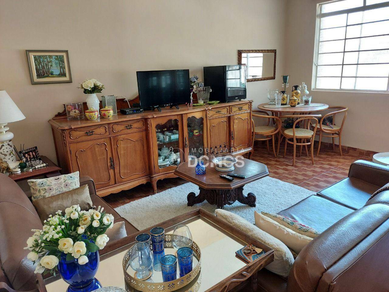 Casa à venda com 4 quartos, 250m² - Foto 8