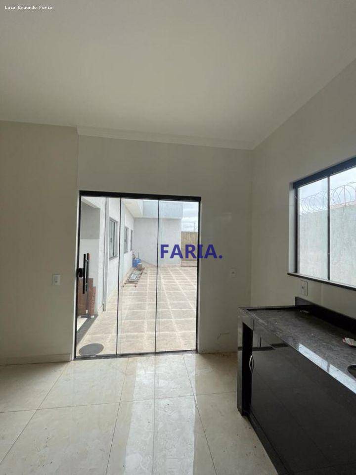 Casa à venda com 3 quartos, 140m² - Foto 10