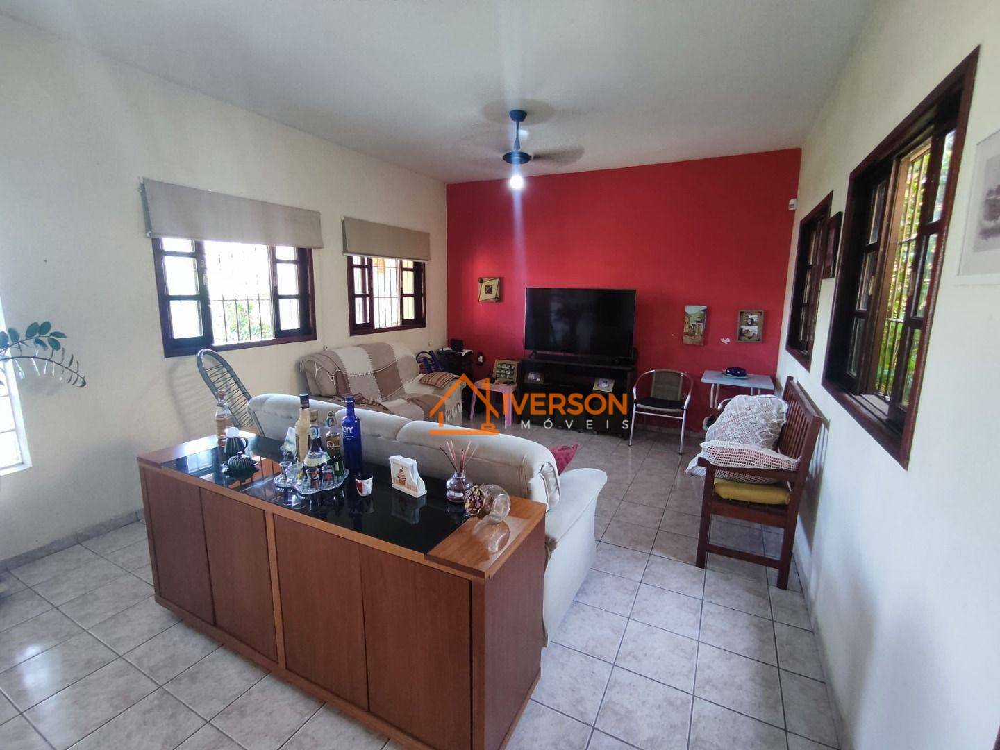 Casa à venda com 3 quartos, 148m² - Foto 4