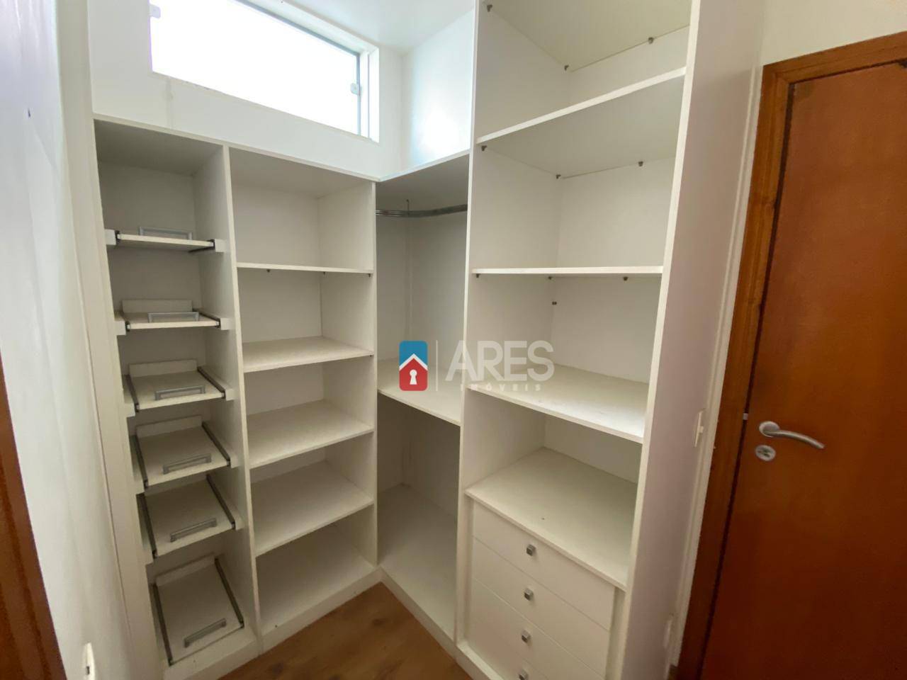 Casa à venda com 3 quartos, 189m² - Foto 19