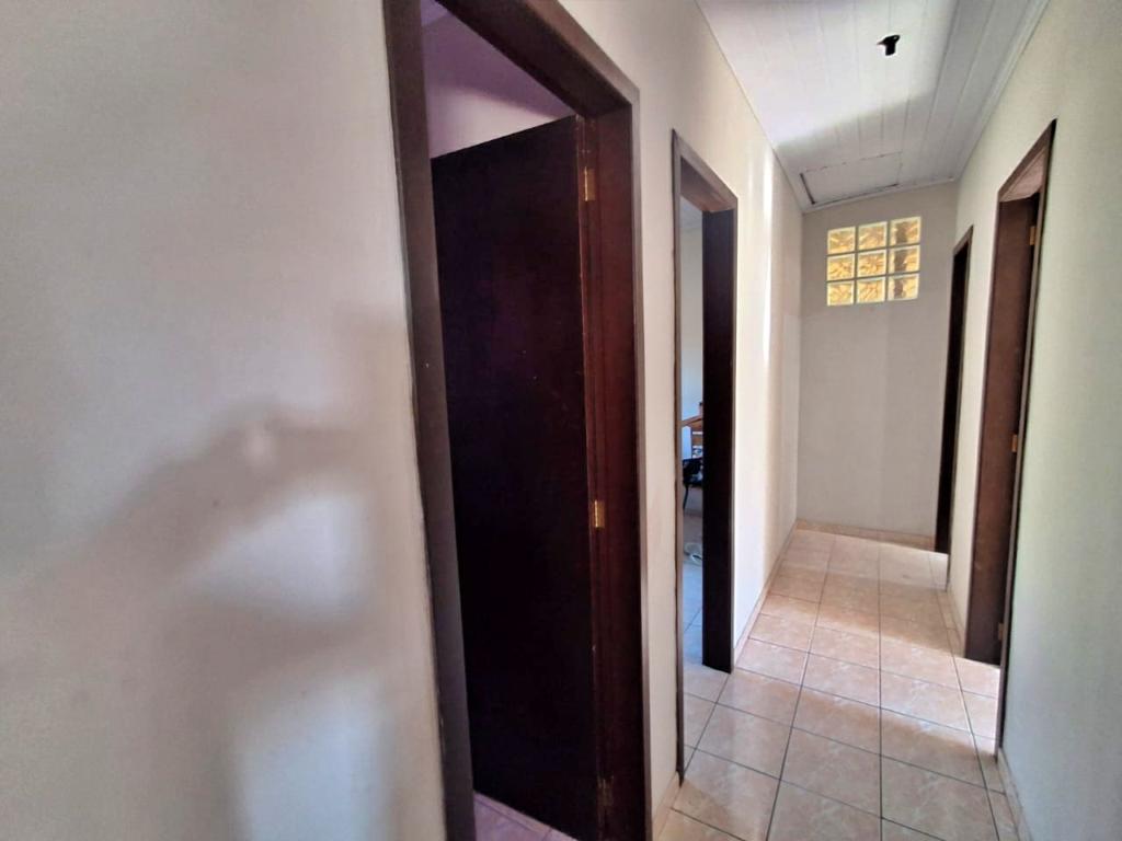 Casa à venda com 3 quartos, 100m² - Foto 11