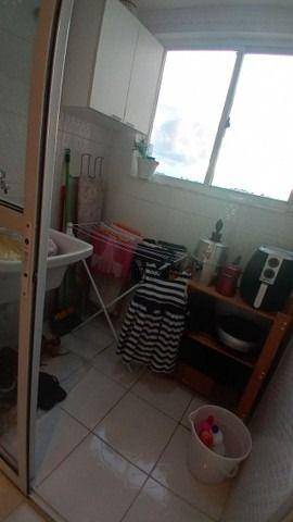 Apartamento à venda com 2 quartos, 50m² - Foto 2