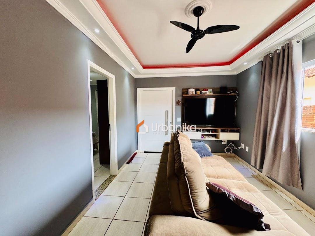 Casa, 3 quartos, 150 m² - Foto 3