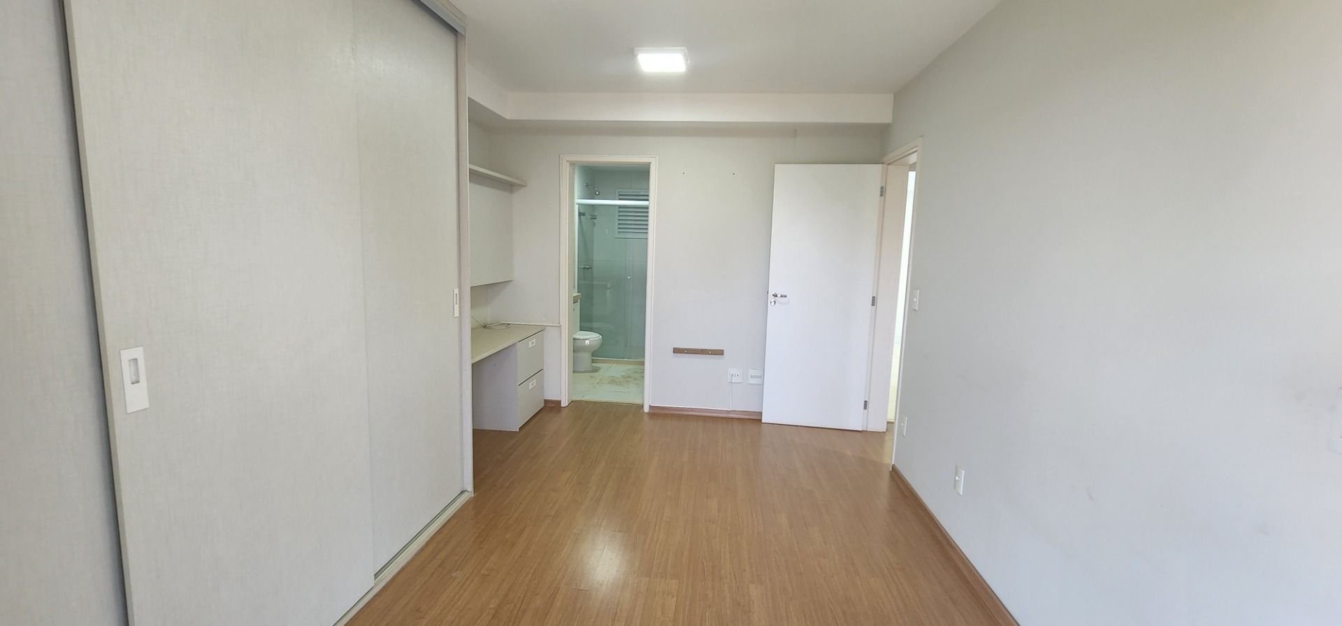 Apartamento para alugar com 3 quartos, 117m² - Foto 12