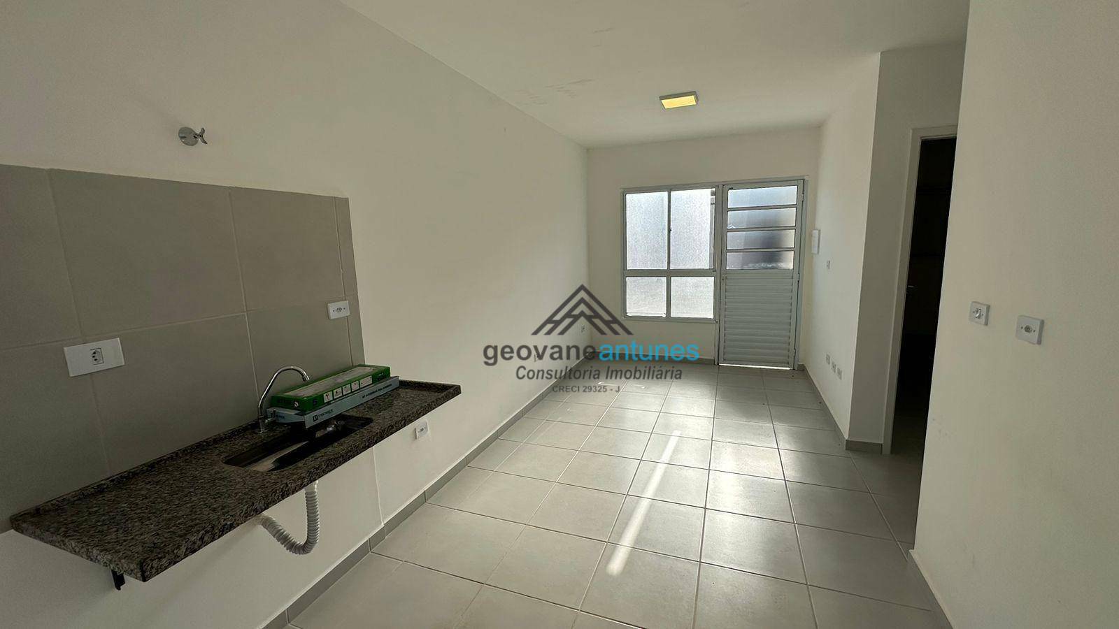 Casa à venda com 2 quartos, 42m² - Foto 3