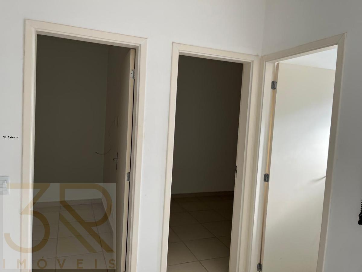 Apartamento à venda com 2 quartos, 42m² - Foto 6