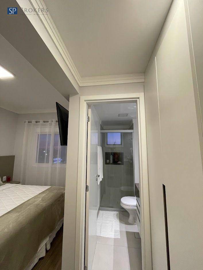 Apartamento à venda com 2 quartos, 60m² - Foto 32