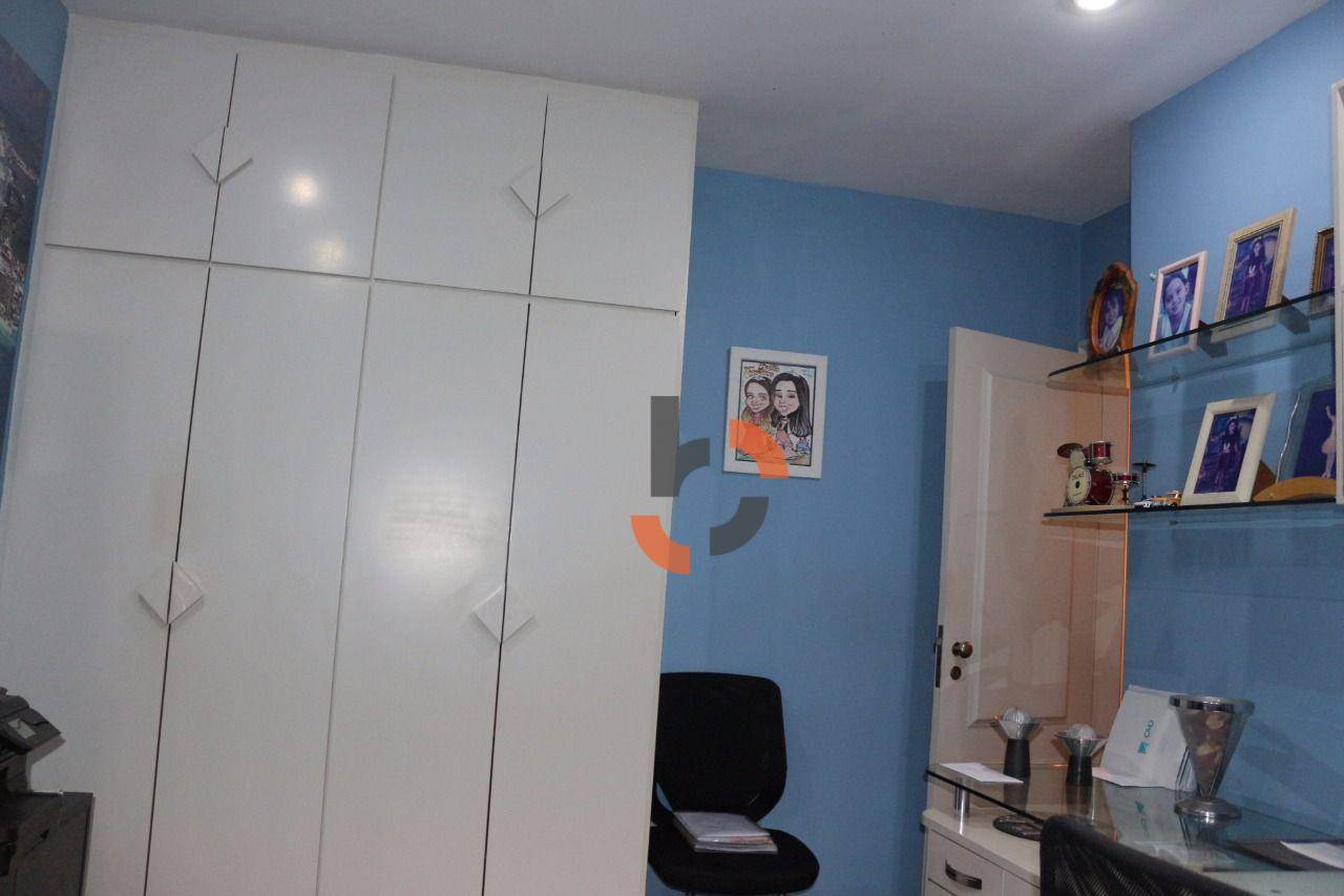 Apartamento à venda com 4 quartos, 328m² - Foto 19