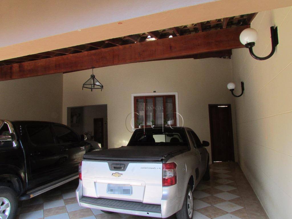 Casa à venda e aluguel com 3 quartos, 348m² - Foto 9