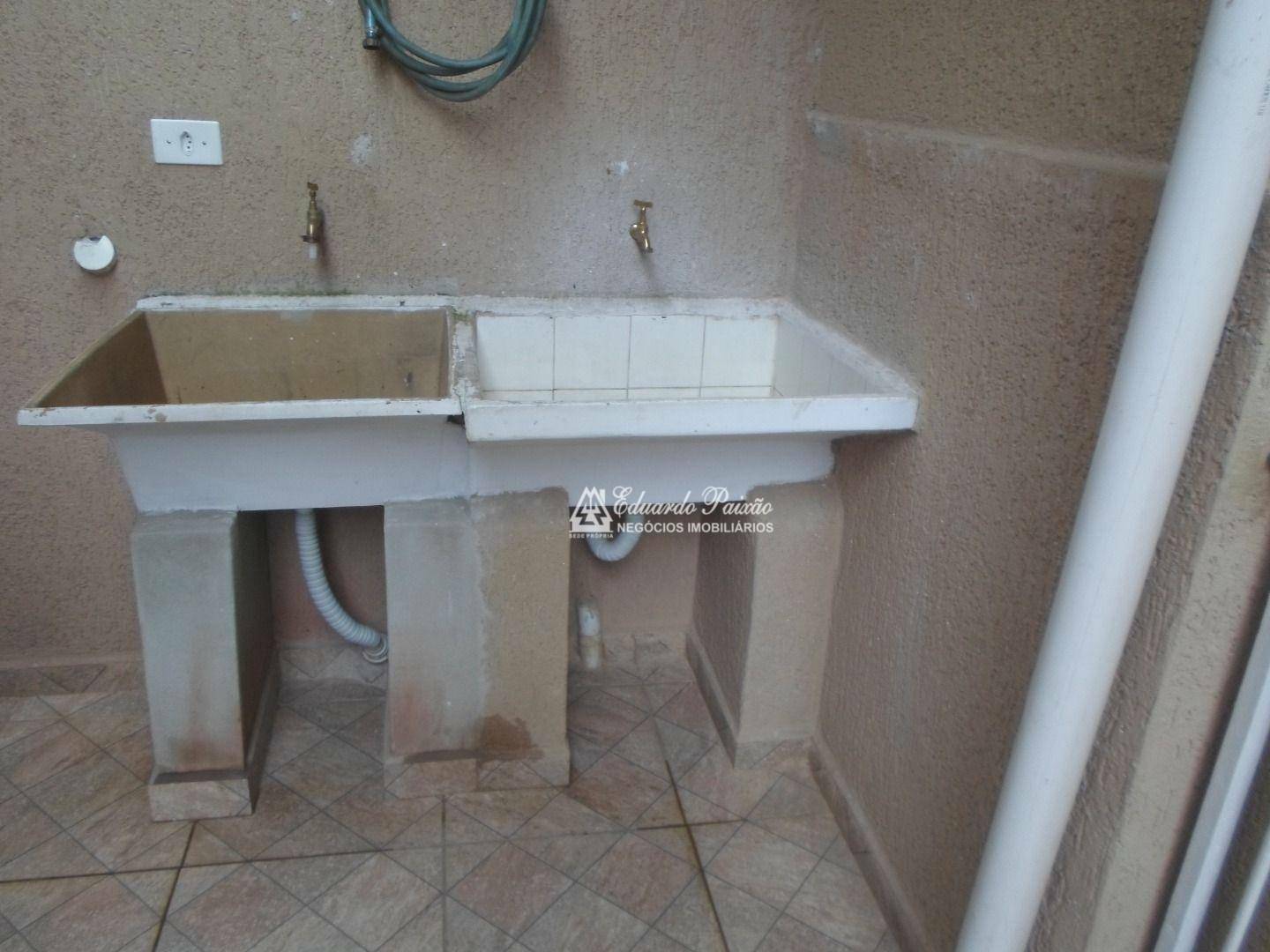 Sobrado à venda com 3 quartos, 240m² - Foto 41