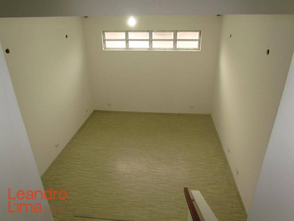 Casa à venda e aluguel com 3 quartos, 180m² - Foto 12