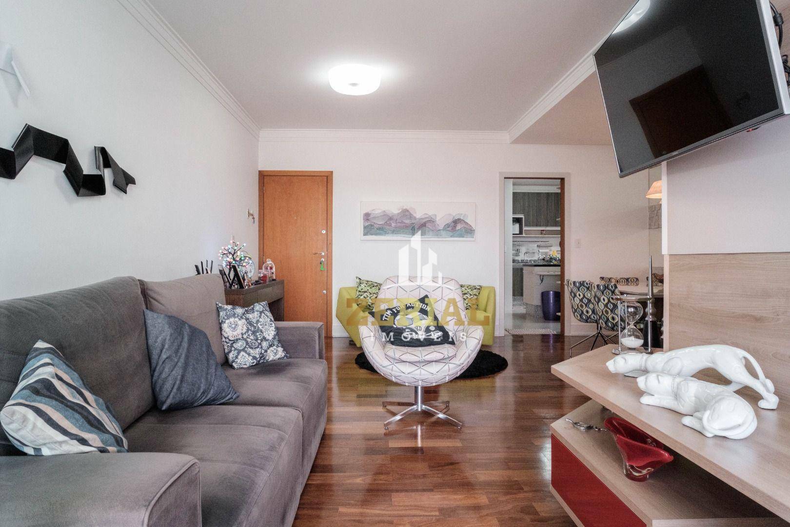 Apartamento à venda com 3 quartos, 130m² - Foto 1