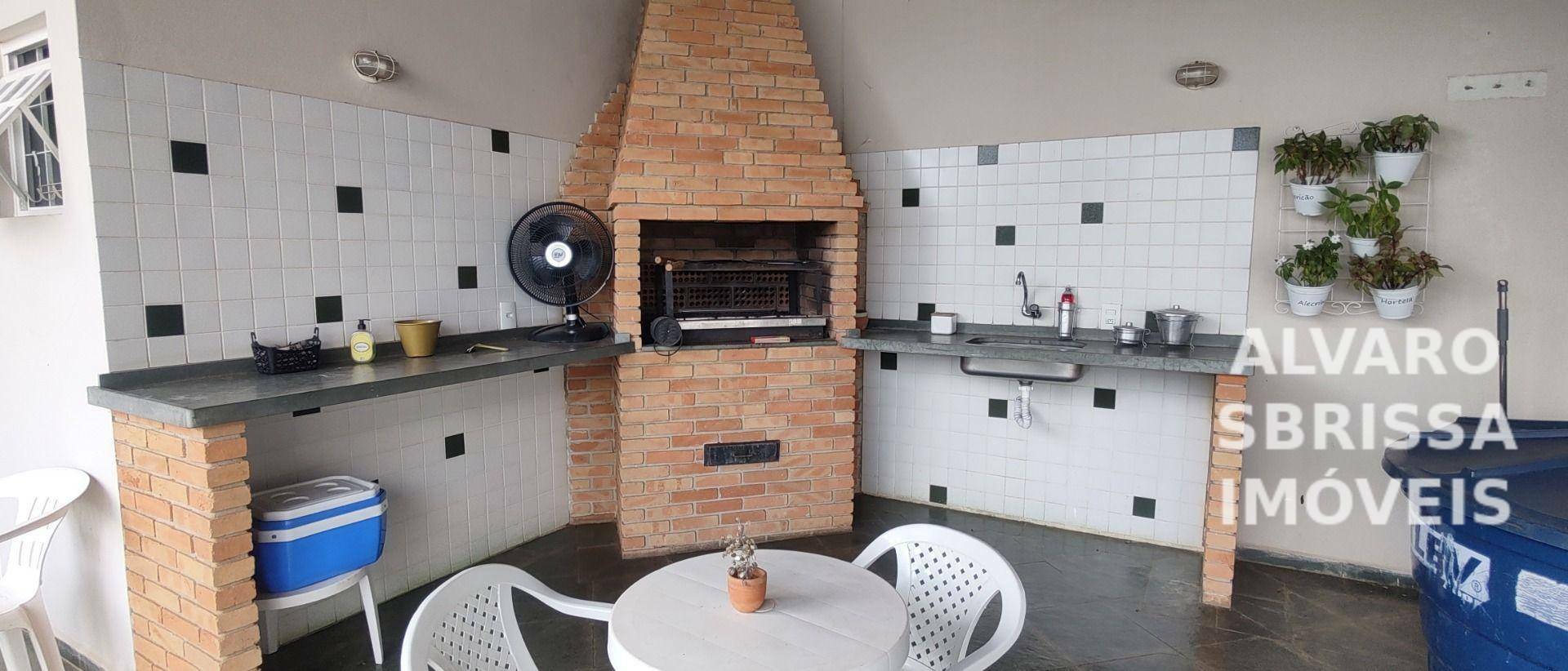Casa à venda com 3 quartos, 255m² - Foto 25