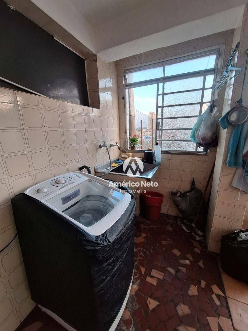 Casa à venda e aluguel com 3 quartos, 300m² - Foto 40