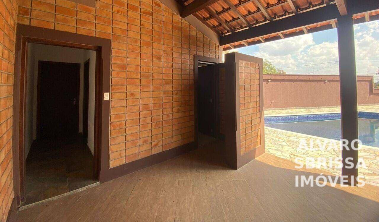 Casa à venda e aluguel com 4 quartos, 700m² - Foto 34